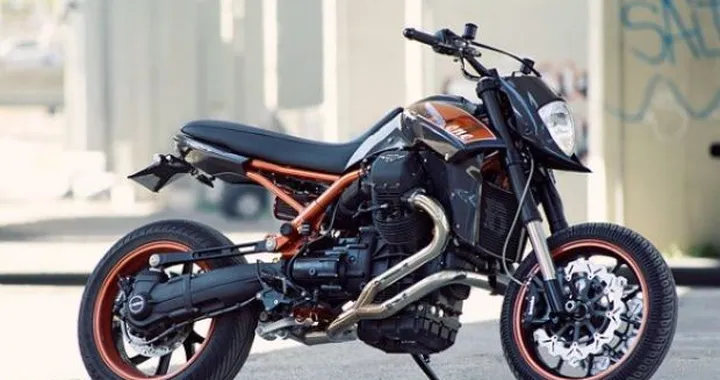 Officine Rossopuro "Motard One"