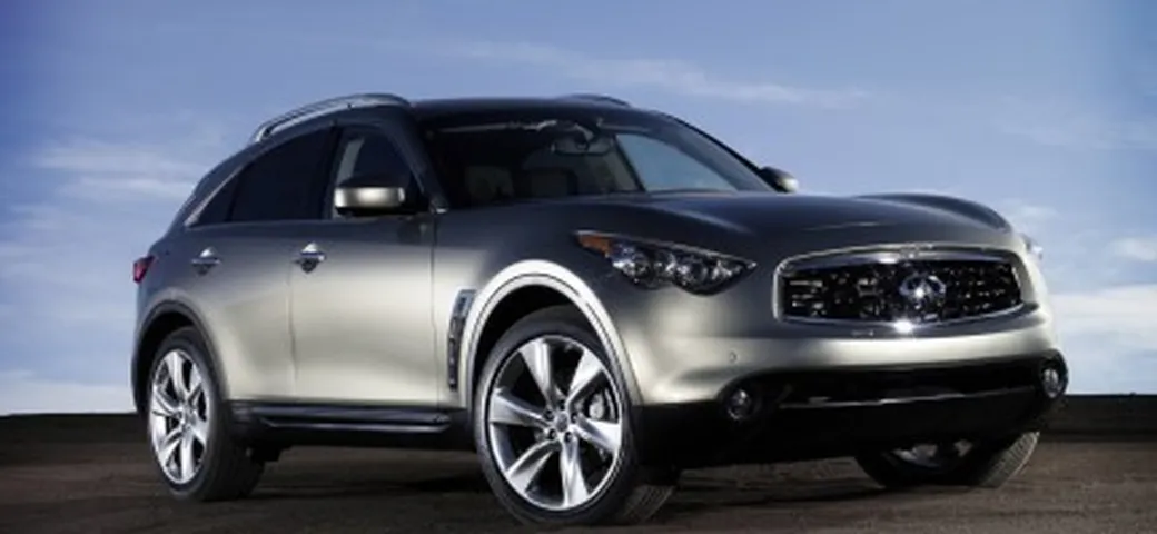 Car and Driver, ancora dati incredibili in accelerazione: 0-60 miglia in 5 s per l'Infiniti FX50