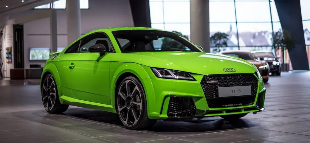 Audi TT RS Lime Green: tutte le foto