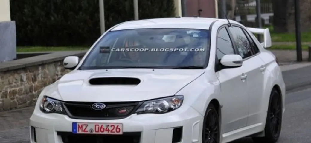 Foto spia Subaru Impreza WRX STi Spec C Berlina