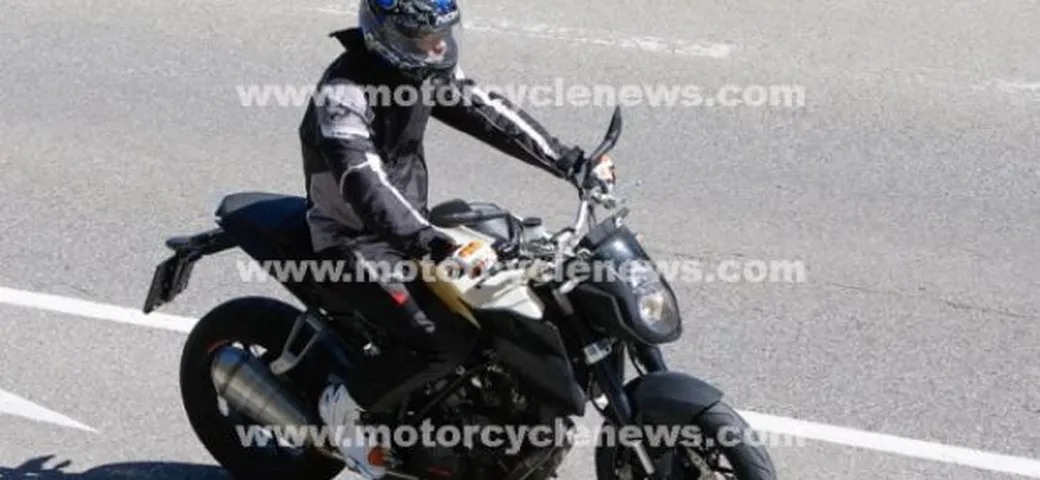 Nuove foto spia della KTM Super Duke 1290