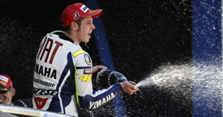 Valentino Rossi "costruttore" di vittorie: colpo giusto al momento giusto