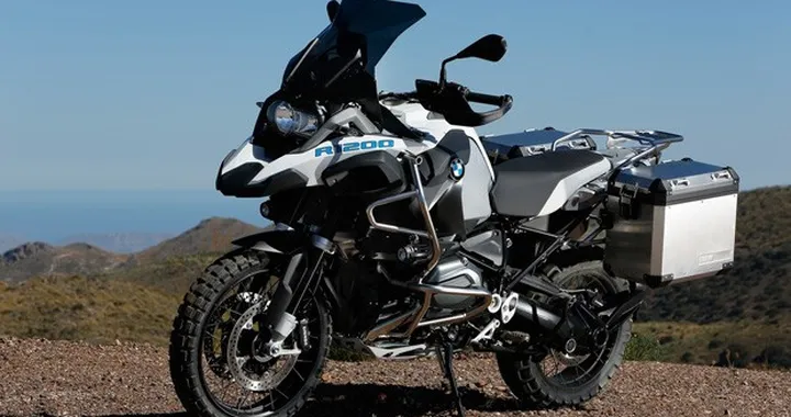 BMW R 1200 RT e R 1200 GS Adventure nelle concessionarie dal 1 febbraio