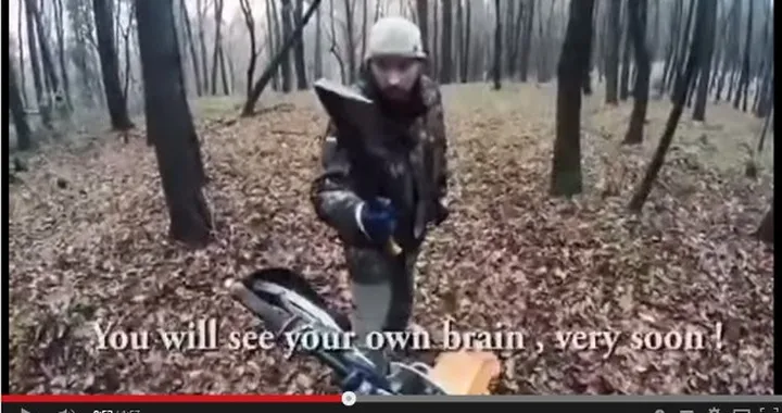 Ambientalista russo minaccia endurista [Video]