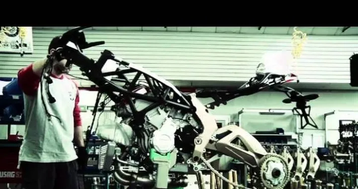 Inizia la produzione delle MV Agusta F3