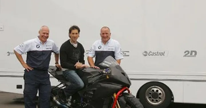 Foto del giorno: Ruben Xaus già in sella alla Bmw