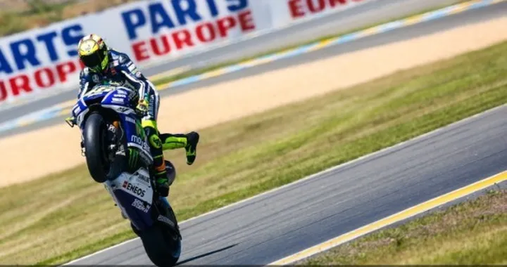 L’arte di correre in motocicletta. La preparazione psico-fisica. Piloti “tirati” come Agostini, Biaggi e Rossi e piloti con la sigaretta in bocca come Pasolini e Sheene