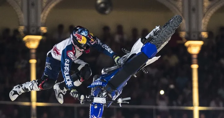 Red Bull X-Fighters: Tom Pagès da record vince a Madrid [Video e Foto]