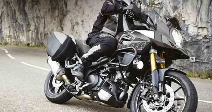 Suzuki: promozioni su moto e scooter 2015