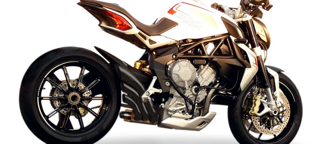 HP Corse: scarico Hydro Tre per MV Agusta 