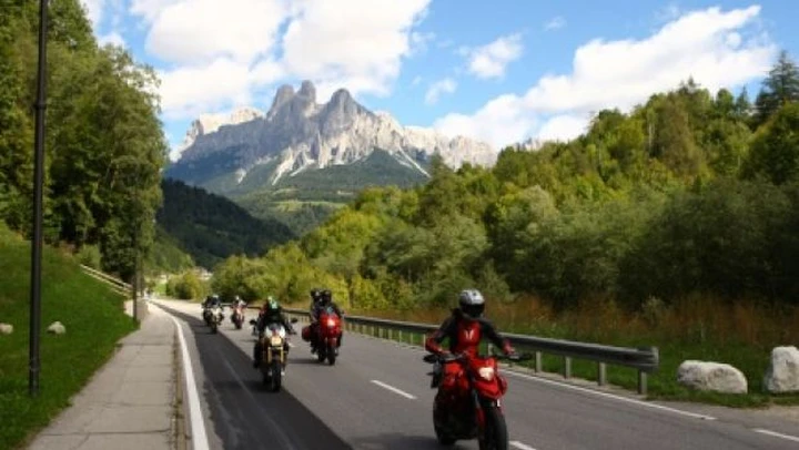 Dainese e AGV lanciano il concorso Italian Legendary Tour