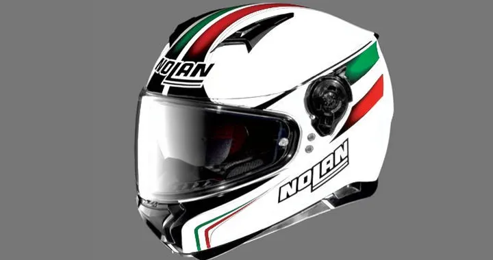 Quando cambiate il vostro casco? Sondaggio shock in UK