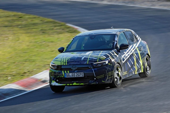 Opel Corsa GSE, la versione cattivissima al Nurburgring