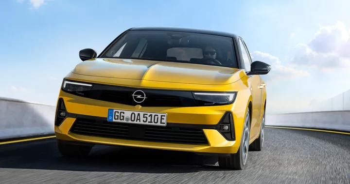 Opel Astra 2022: i prezzi e gli allestimenti della sesta generazione