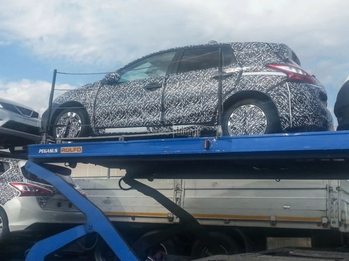 Nissan Pulsar: foto spia dalla bisarca