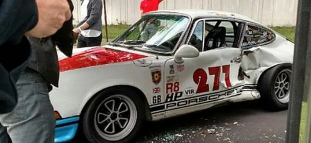 Danneggiata una Porsche 911 di Magnus Walker