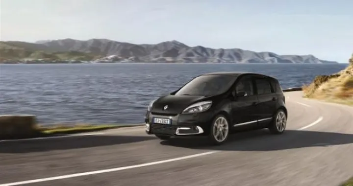 Renault Scenic XMOD Race: edizione speciale da 19.600 Euro