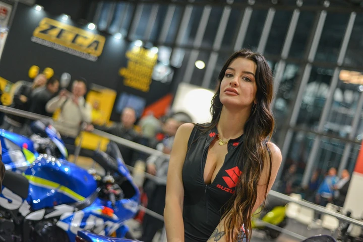EICMA 2019: le ragazze più belle del salone (FOTO E VIDEO)