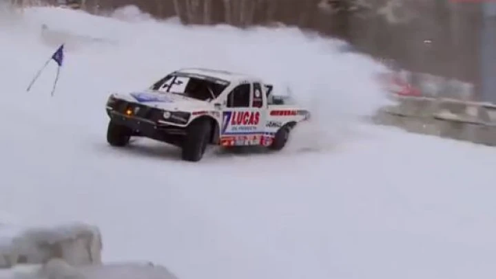 Red Bull Frozen Rush: quando i pick up da corsa gareggiano su una pista da sci