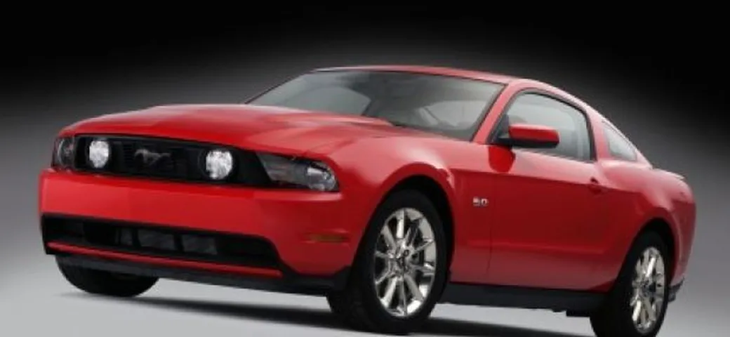 Ford Mustang 2010: già raccolti 11.000 ordini negli USA