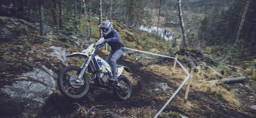 WP Suspension svela due nuove componenti per le enduro 2024 di Husqvarna