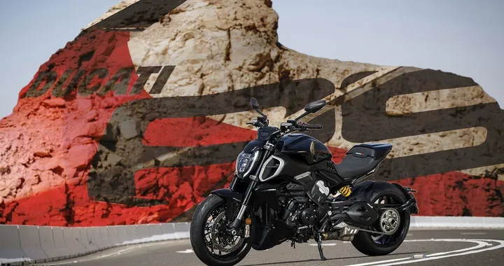 Ducati Diavel V4 RS: 209 CV per la nuova regina delle muscle bike