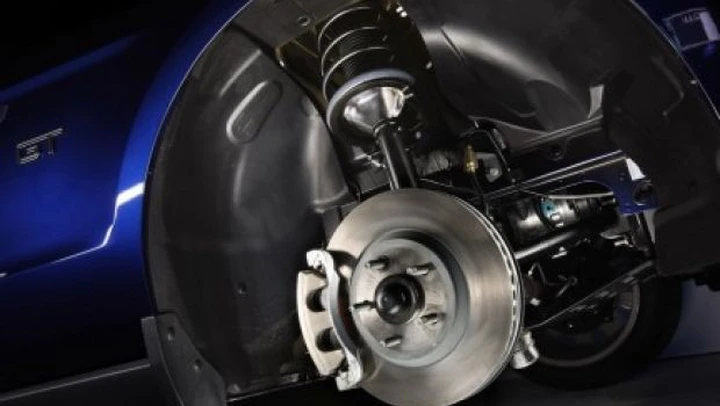 Ford: anche le sue ibride hanno problemi ai freni