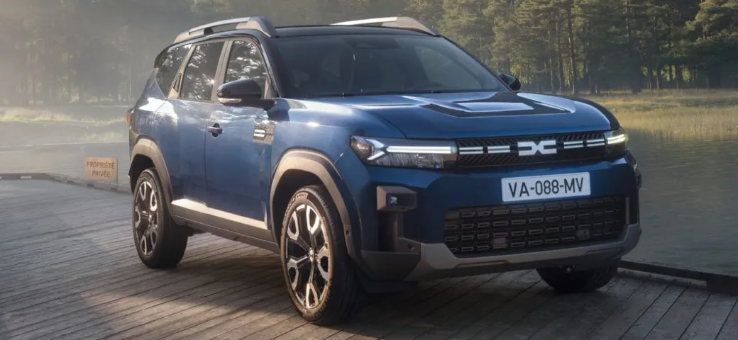 Dacia Duster e Bigster: debutta il nuovo hybrid-G 150 4x4