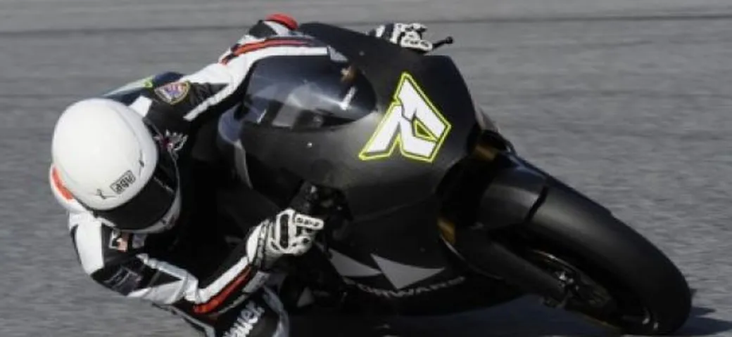 Moto2: Corti subito veloce nella prima uscita in pista con la Suter