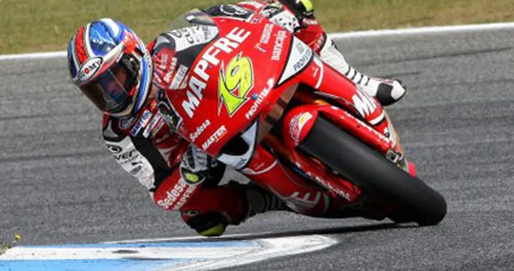 Smith, terza pole su quattro in 125, Bautista al comando in 250