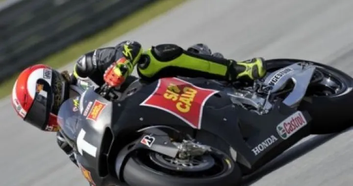 MotoGP: Melandri, "Ottimista dopo qualche difficoltà". Simoncelli, "Abbiamo imboccato la strada giusta"