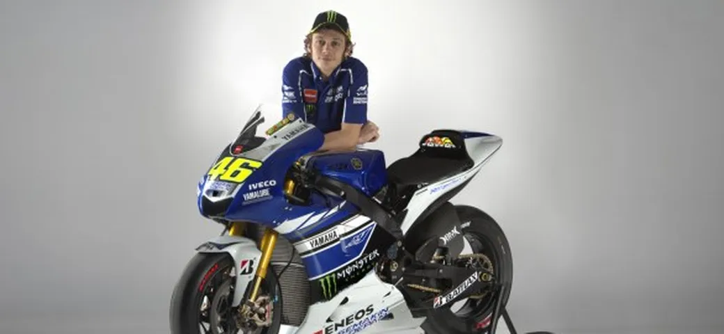 La nuova Yamaha M1 2013 di Valentino Rossi e Jorge Lorenzo: il video e le immagini ufficiali