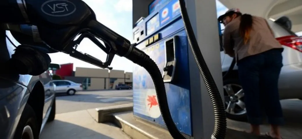 Prezzi benzina: a Napoli la media è di 1,581 euro al litro