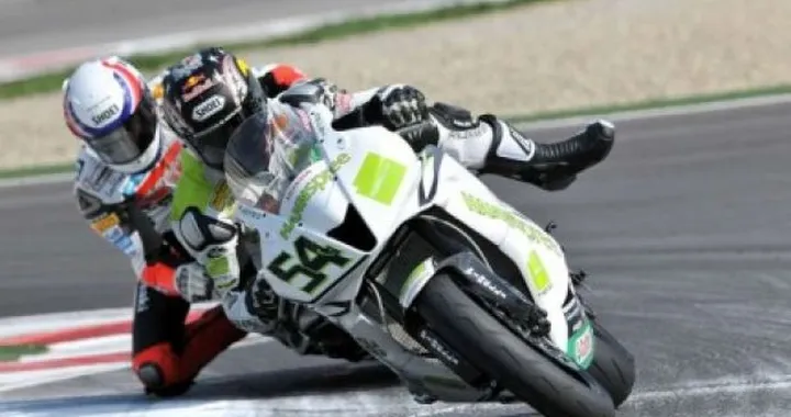 Supersport: Sofuoglu su tutti nelle prove libere a Magny-Cours