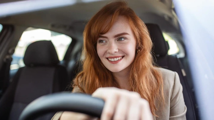 Noleggio auto per giovani e neopatentati: ecco come funziona Locauto Young