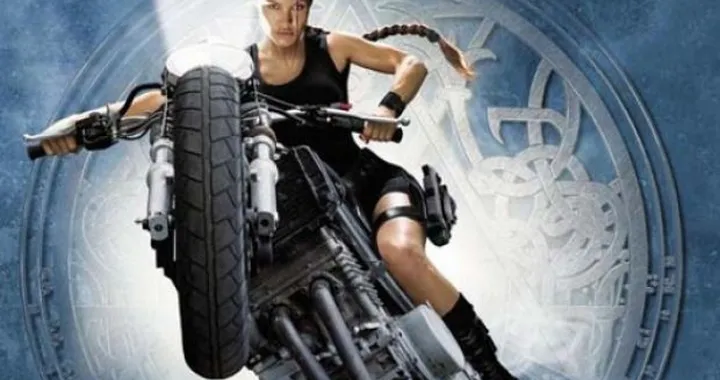 Sexy Bikers: Le 10 celebrità più hot in sella ad una moto