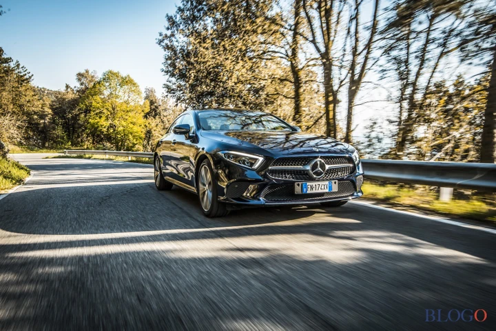 Mercedes CLS 2018: la coupè di Stoccarda torna alle origini. Prova su strada