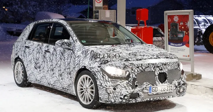 Mercedes Classe B 2019: foto spia sulla neve