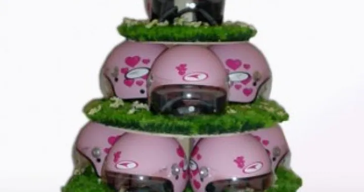 AXO per il "Natale dei 100 alberi d'autore"