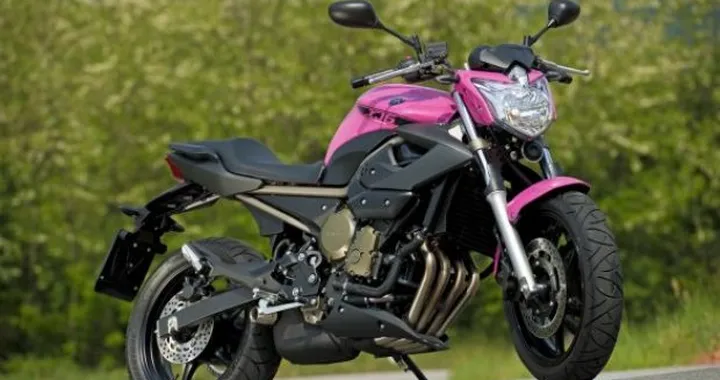 Yamaha XJ6 "Rosa Italia". Limited Edition dedicata al 94° Giro d’Italia