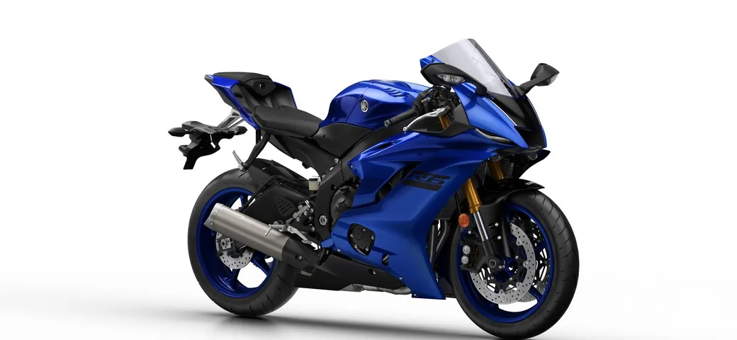 Una Yamaha R6 intona la canzone 