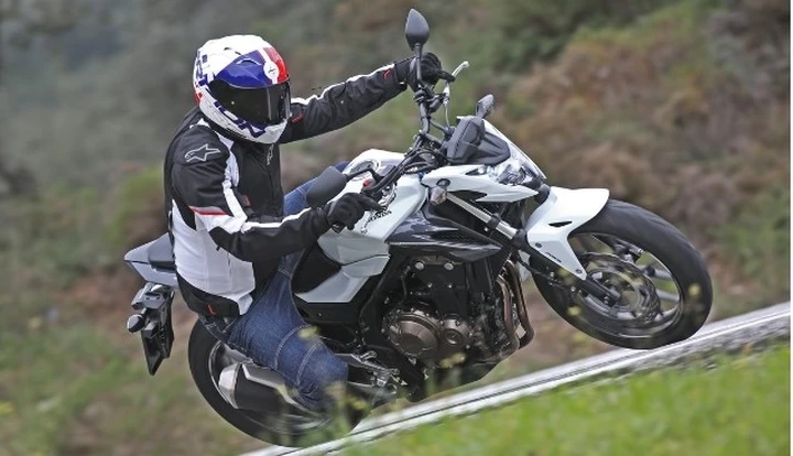 Honda CB500F M.Y. 2016: primo contatto