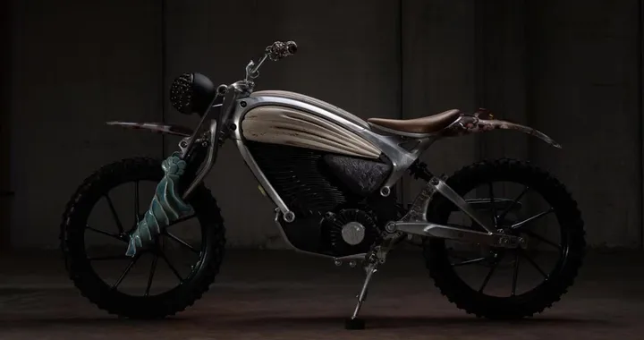 Motototem: l'arte su due ruote alla Milano Design Week 2025