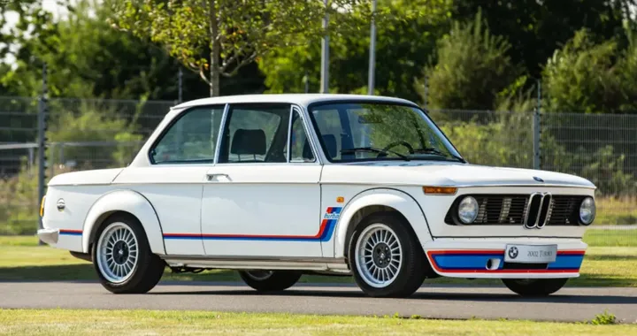 All’asta una collezione intera di 22 BMW della serie M: un sogno