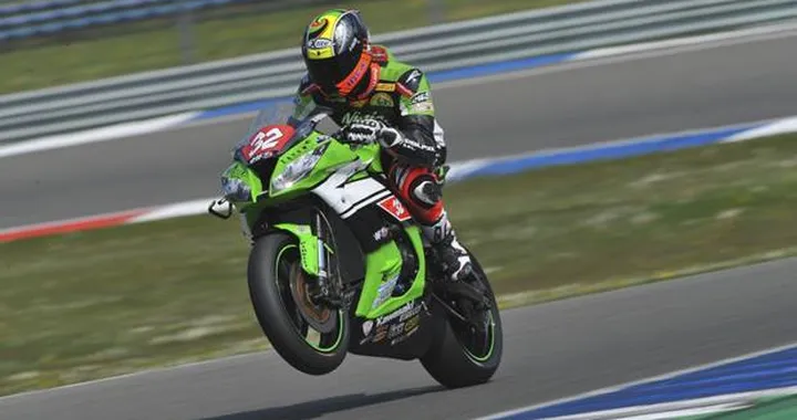 Superstock 1000 Portimao 2014:  pole a Savadori su Mercado e Smith