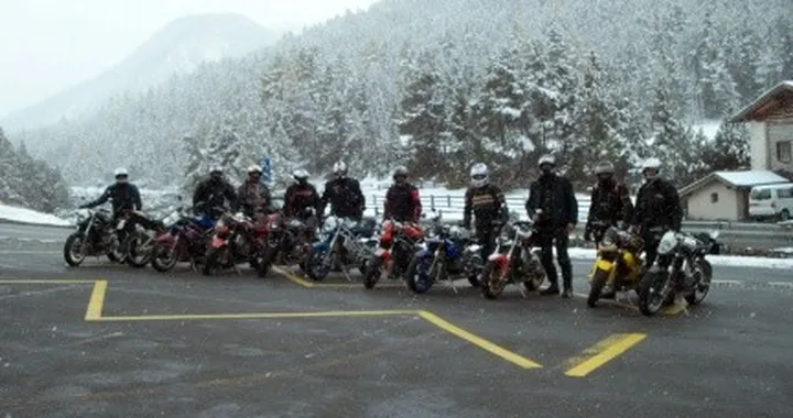 Vùndes VUNIC (VUN International Club) sotto la prima neve