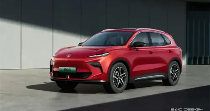MG S5 l'erede diretta della MG ZS alla spina: pronta al debutto europeo