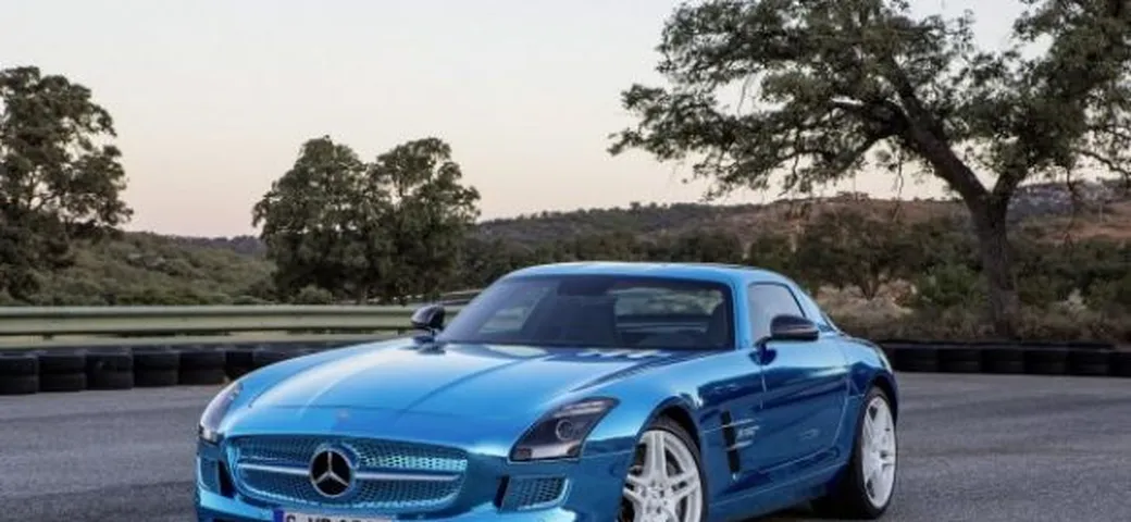 Mercedes SLS AMG Coupé Electric Drive in video - Salone di Parigi