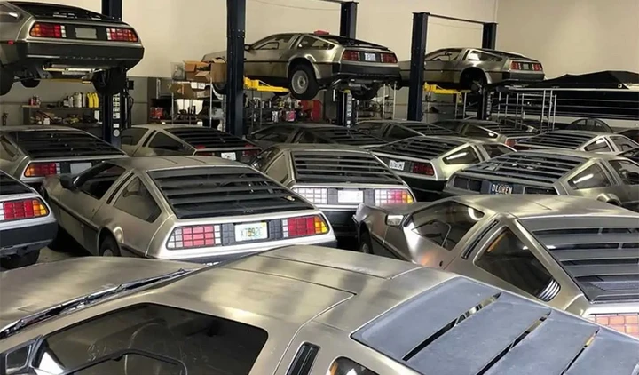 Il mistero delle DeLorean ammassate in un garage