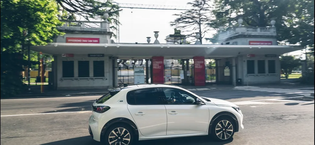 Peugeot 208: nuove indiscrezioni sul restyling